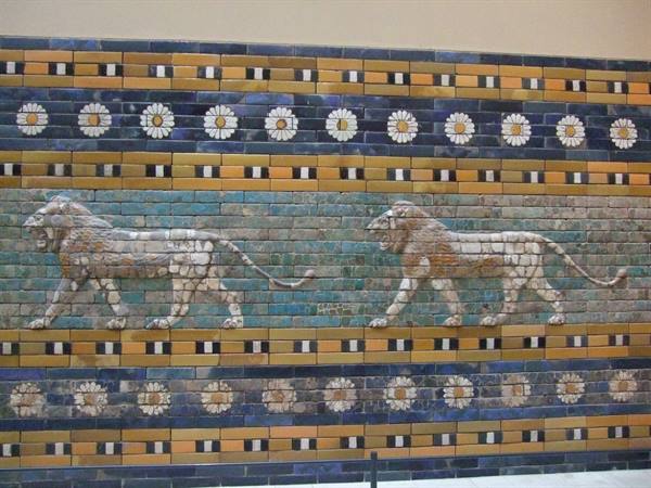 Berlin - Gate of Babylon (detail)