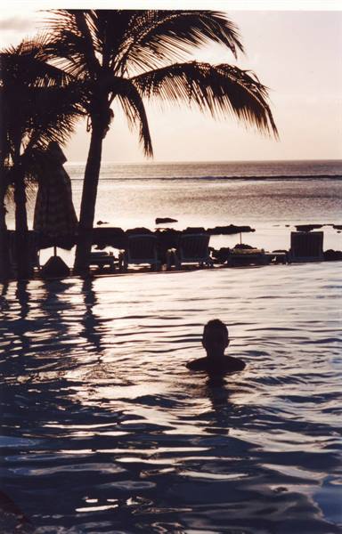 hotel pool that felt like being in the sea