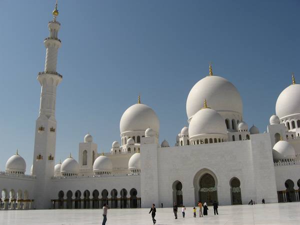 mosque of Abu Dhabi