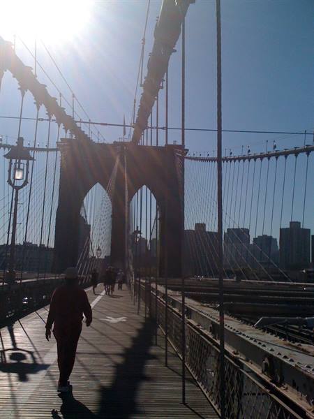 Brooklyn Bridge - Early in the Morning