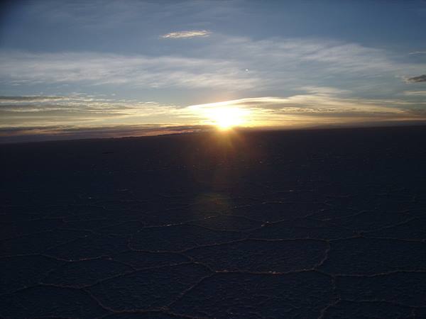 Dawn at the Salar de Uyuni