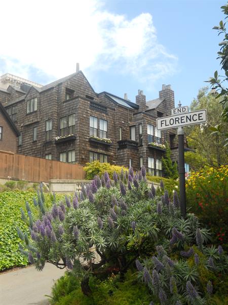villas on Russian Hill
