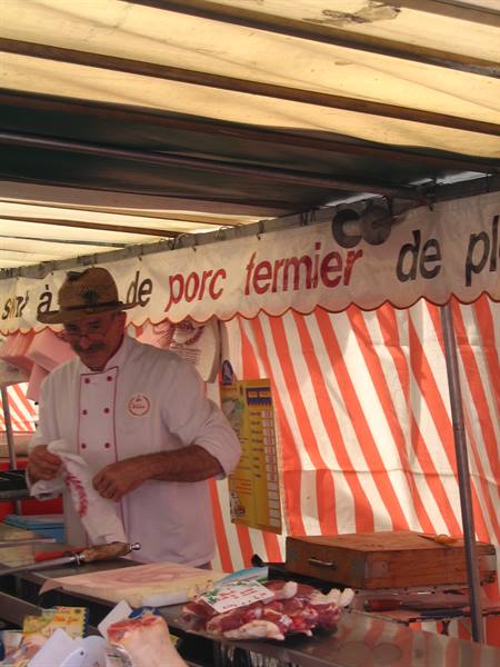 Sunday market