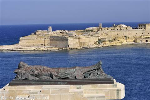view of Fort Ricasoli and monument of the second world war