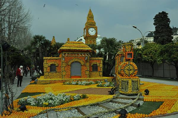 Menton lemon festival