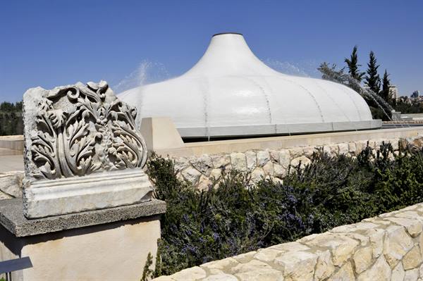 The Shrine of the Qumran scrolls