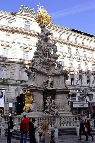 Plague column at Graben