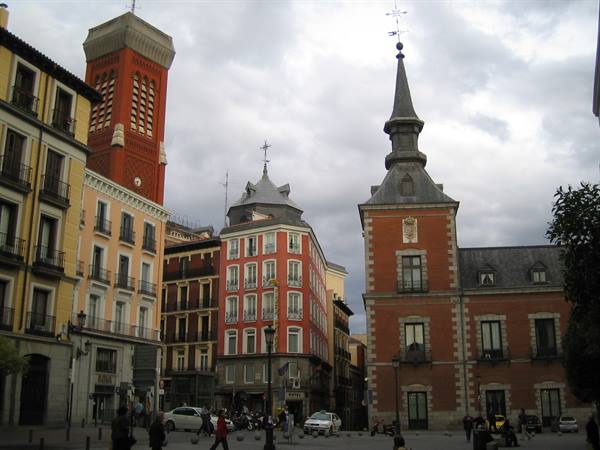 Square near via dell'Arenal