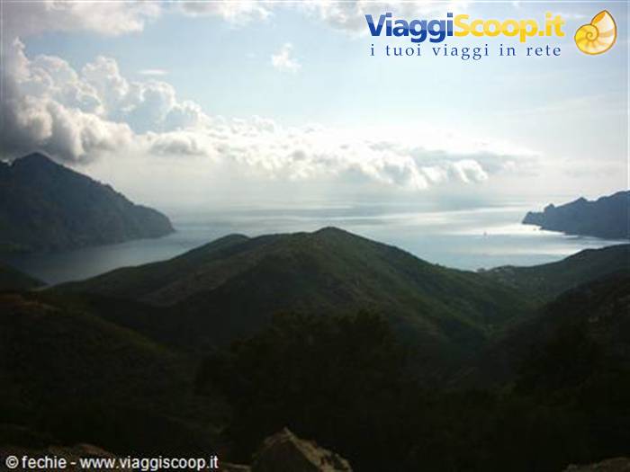 The gulf of Girolata from the Palmarella pass