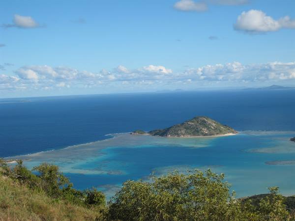 Lizard Island seen from the path to Cook's Lookout