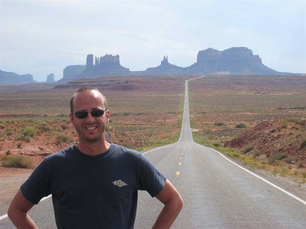 The road towards Monument Valley