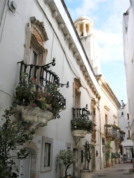 Locorotondo - Alleys
