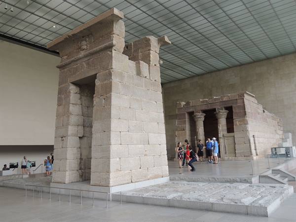 MET Museum Dendur Temple