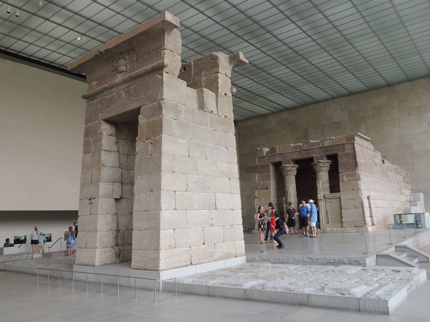 MET Museum Dendur Temple