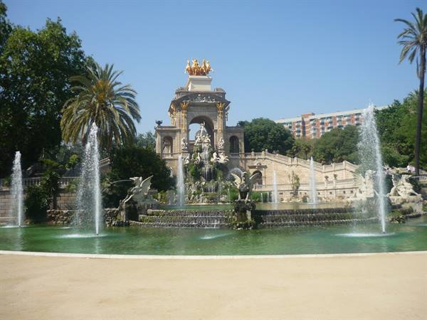 The Cascada fountain in Parc de la Ciutadella, Barcelona, water jets among palms