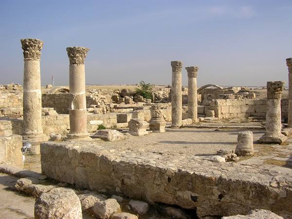 the citadel of amman remains of the Byzantine basilica