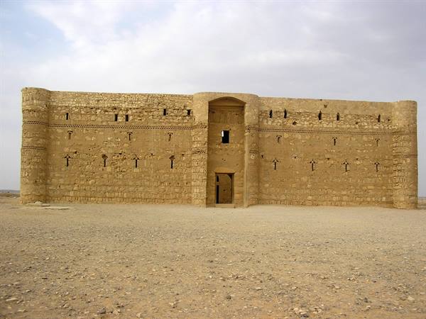 desert castles QASR AL KHARANA