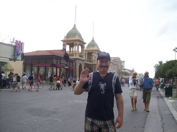 On the Viareggio promenade