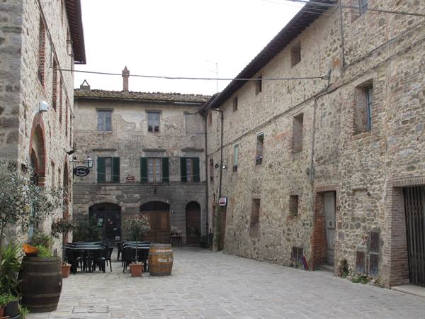 the village of San Gusmè