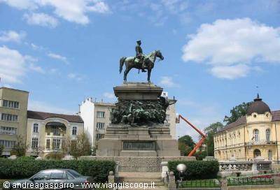 Bronze equestrian statue on granite base, Tsar Liberator monument, Sofia