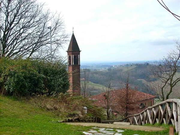 A bell tower in Lu