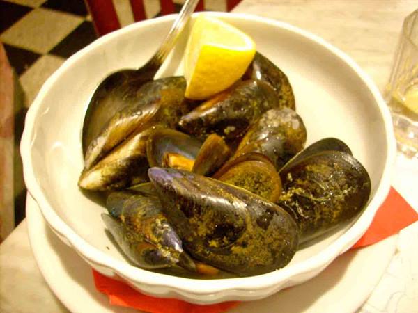 The excellent mussels of the Osteria Bacco of Savona