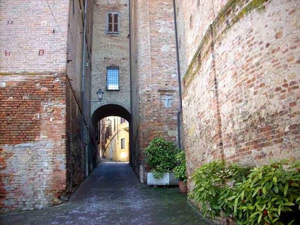 In the historic centre of Moncalvo