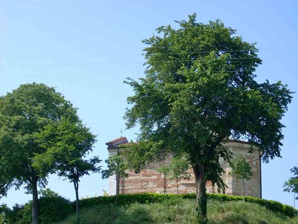 The little Romanesque church of San Pietro