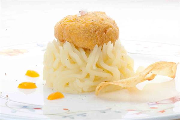 Delicacies of Ristorante La Fioraia in Castello di Annone