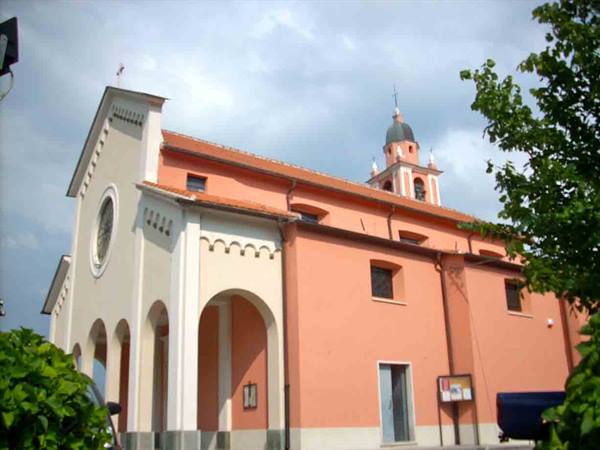 Church of the San Bernardo - Corona Hamlet