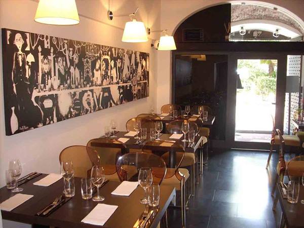 In the elegant dining rooms of Ristorante Zu a Ma in Spotorno
