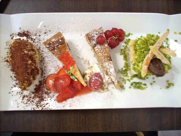 The fantastic desserts of Ristorante Zu a Ma in Spotorno