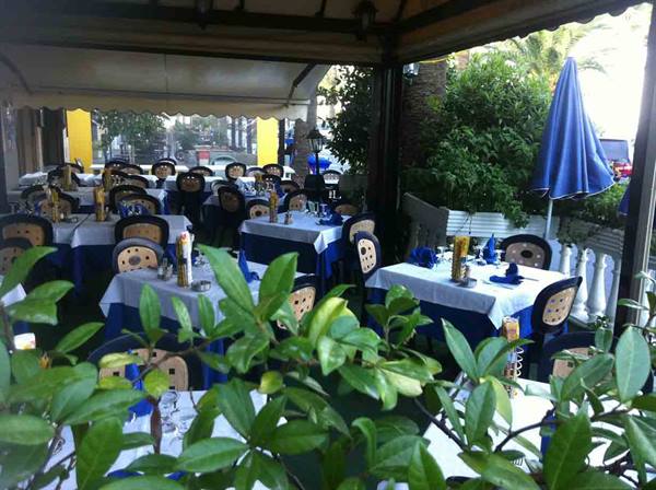 The outdoor area of Ristorante Lo Scoglio in Pietra Ligure