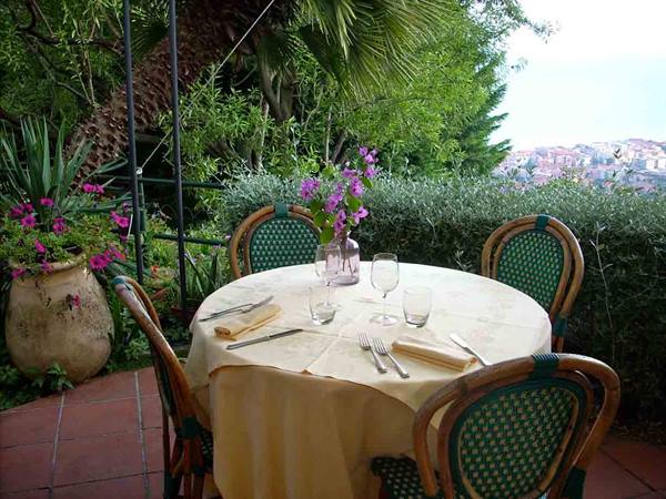 Dinner on the terrace of Ristorante Il Cappero