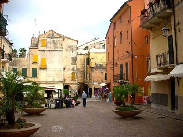 In the historic centre of Laigueglia
