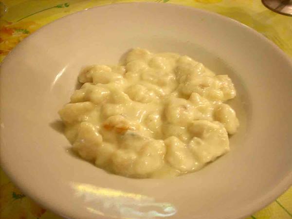 Gnocchi with four cheeses