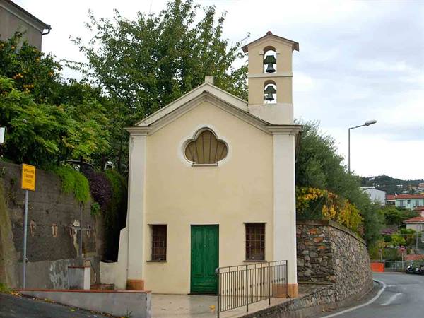 A small chapel in Boissano