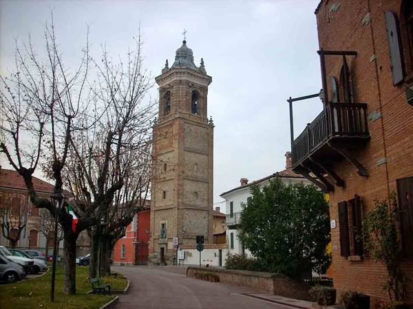 In the old town of La Morra