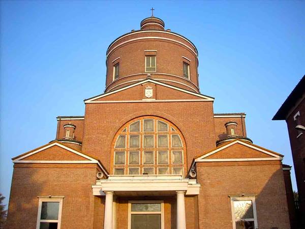 One of the many beautiful churches of Legnano