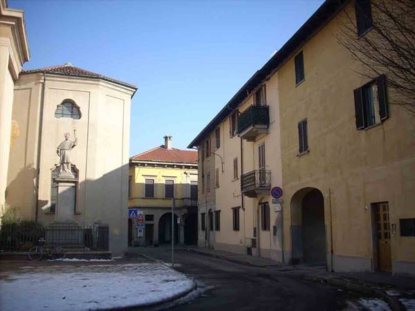 In the centre of Olgiate Olona