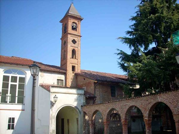 In the old town of Trino