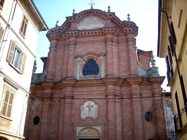 In the old town of Trino