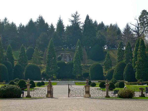 The Este Gardens