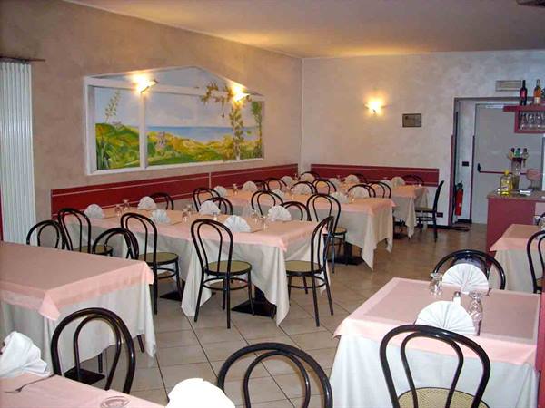 In the rooms of Ristorante Pizzeria La Vecchia 2001