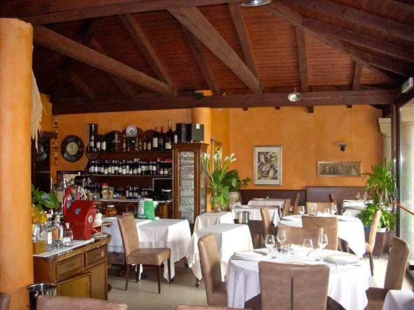 In the dining room of Hotel Ristorante Giardinetto