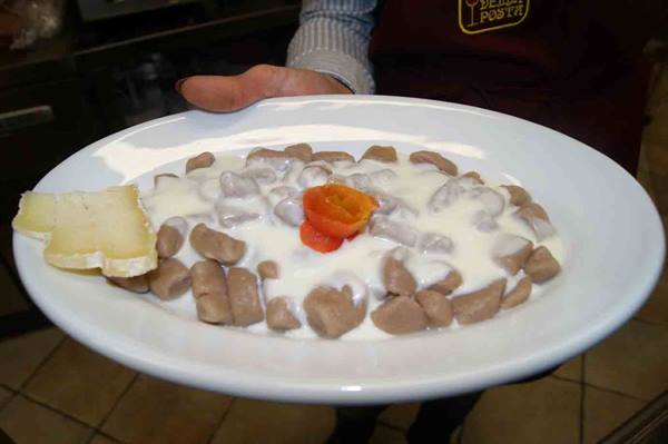 Delicacies of Antica Trattoria della Posta