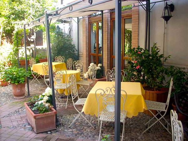 In the courtyard of Albergo Ristorante Selvatico