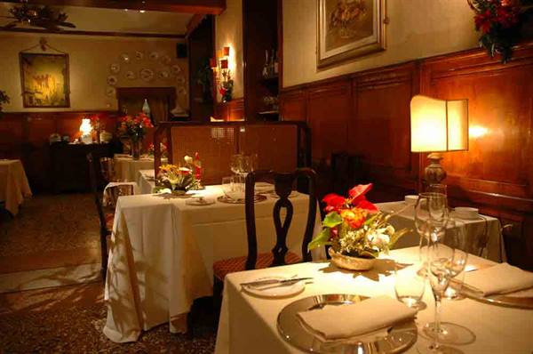 In the dining room of Ristorante Arche