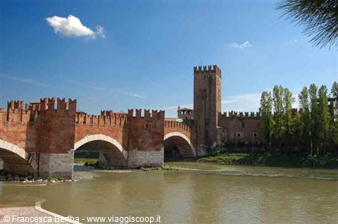 Castel Vecchio Bridge