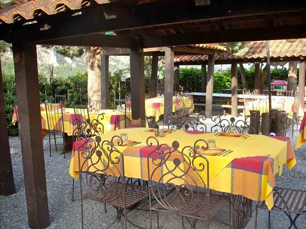 In the garden of Ristorante U Rundò
